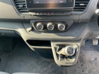 RENAULT TRAFIC SL28 BUSINESS+ SWB 2.0 BLUE DCI 130 - 26