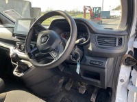 RENAULT TRAFIC SL28 BUSINESS+ SWB 2.0 BLUE DCI 130 - 23