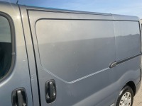 RENAULT TRAFIC SL29 SWB 2.0 DCI 115 - 7