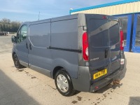 RENAULT TRAFIC SL29 SWB 2.0 DCI 115 - 15