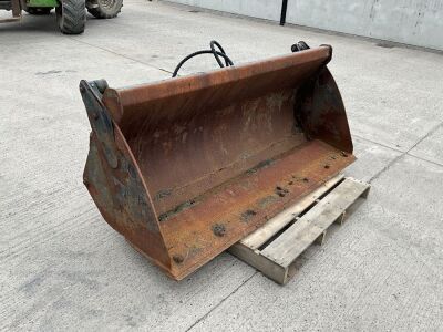 APPROX. 6ft 4 in 1 BUCKET TO SUIT JCB