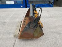 APPROX. 6ft 4 in 1 BUCKET TO SUIT JCB - 4