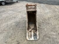 APPROX. 18" TOOTHLESS DIGGING BUCKET TO SUIT 13 TON MACHINE - 3