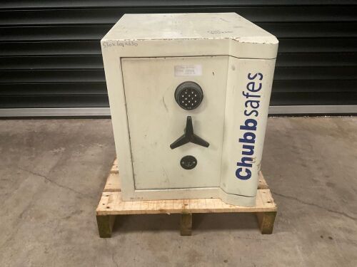 CHUBB SAFE GRADE 1 SAFE - OPEN & NO KEYS