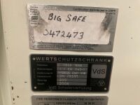 CHUBB SAFE GRADE 1 SAFE - OPEN & NO KEYS - 8