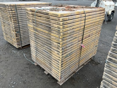 PALLET TO INC. APPROX. 25No. 1400mm x 950mm x 45mm PANELS