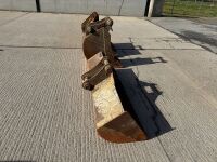 HYUNDAI ROBEX 800R-9 8 TON MIDI EXCAVATOR - 32