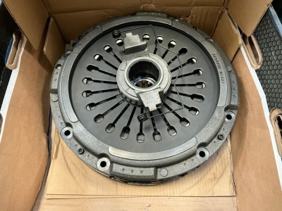 UNUSED HCK135 VOLVO 380mm CLUTCH