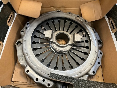 UNUSED HCK111 VOLVO 430mm CLUTCH