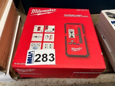 UNUSED MILWAUKEE LASER LINE DETECTOR LLD50