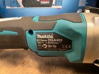 UNUSED MAKITA BGA469 18V CORDLESS GRINDER - UNIT ONLY - 3