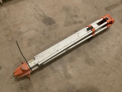 LASER LEVEL TRIPOD LEGS