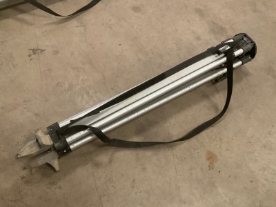 LASER LEVEL TRIPOD LEGS