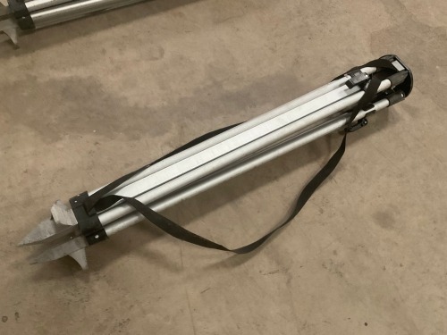 LASER LEVEL TRIPOD LEGS