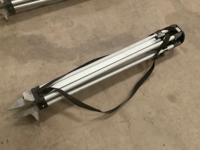 LASER LEVEL TRIPOD LEGS