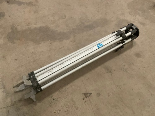 LASER LEVEL TRIPOD LEGS