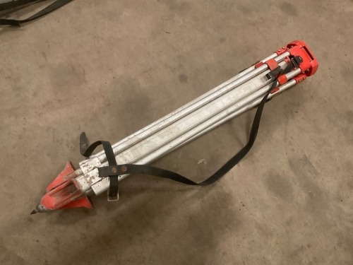 LASER LEVEL TRIPOD LEGS