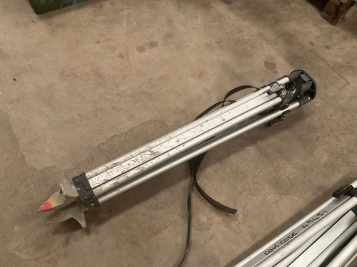LASER LEVEL TRIPOD LEGS