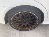 MERCEDES-BENZ E CLASS E350 AMG SPORT 3.0 BLUETEC 4DR 7G-TRONIC AUTOMATIC SALOON - 16