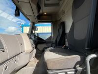 DAF LF220 EURO 6 4X2 18 TON TRACTOR UNIT - 9