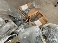 LOT TO INC. ASSORTED CLADDING SCREWS - 6