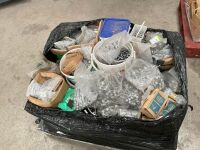 LOT TO INC. ASSORTED CLADDING SCREWS & FITTINGS - 2
