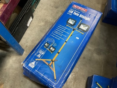 UNUSED FAITHFULL 110V 60W LED TWIN SITE LIGHT