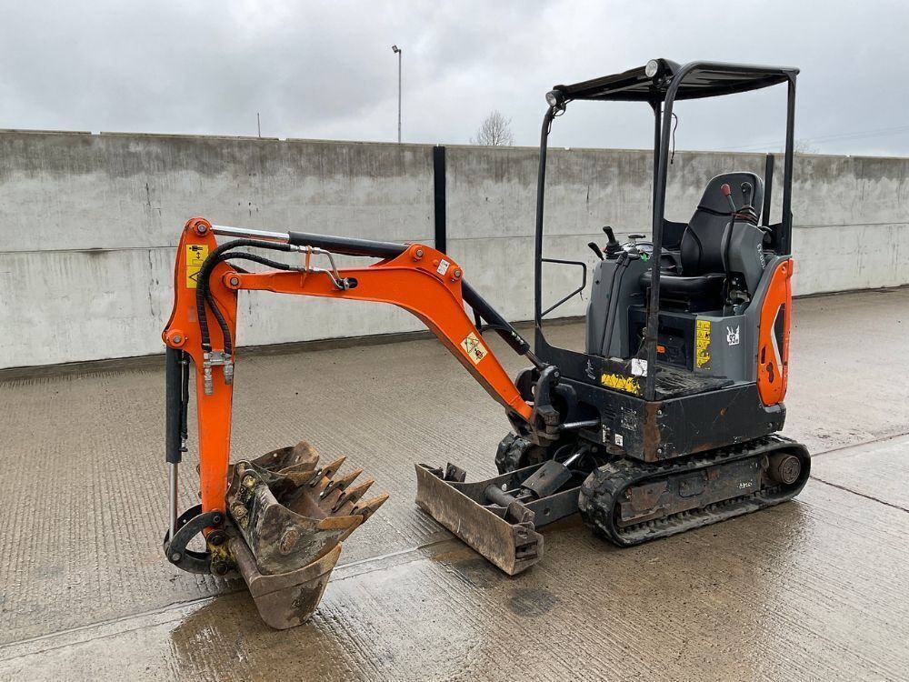 DOOSAN DX17z 1.8 TON MINI DIGGER