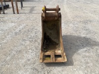 APPROX. 2ft TOOTHLESS DIGGING BUCKET TO SUIT 13 TON EXCAVATOR - 2