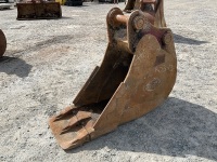 APPROX. 2ft STRICKLAND TOOTHLESS BUCKET TO SUIT 20 TON EXCAVATOR - 3