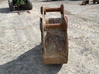 APPROX. 2ft STRICKLAND TOOTHLESS BUCKET TO SUIT 20 TON EXCAVATOR - 6