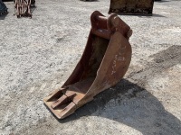 APPROX. 18" TOOTHLESS DIGGING BUCKET TO SUIT 13 TON EXCAVATOR - 3