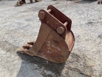 APPROX. 18" TOOTHLESS DIGGING BUCKET TO SUIT 13 TON EXCAVATOR - 7