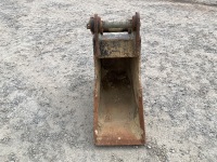 APPROX. 18" RHINOX TOOTHLESS DIGGING BUCKET TO SUIT 13 TON EXCAVATOR - 2
