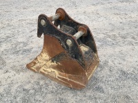APPROX. 18" RHINOX TOOTHLESS DIGGING BUCKET TO SUIT 13 TON EXCAVATOR - 7