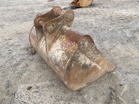 APPROX. 3ft TOOTHLESS DIGGING BUCKET TO SUIT 6-8 TON EXCAVATOR - 5