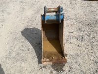 APPROX. 16" STRICKLAND TOOTHLESS DIGGING BUCKET TO SUIT 6-8 TON EXCAVATOR - 2