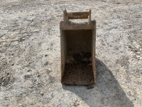 APPROX. 1ft STRICKLAND TOOTHLESS DIGGING BUCKET TO SUIT 2-3 TON EXCAVATOR - 2