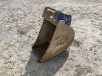 APPROX. 1ft STRICKLAND TOOTHLESS DIGGING BUCKET TO SUIT 2-3 TON EXCAVATOR - 3