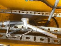 WESTERN 985lt SINGLE AXLE FAST TOW BUNDED METAL FUEL BOWSER - 11