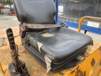 THWAITES 9 TON STRAIGHT SKIP DUMPER - 14