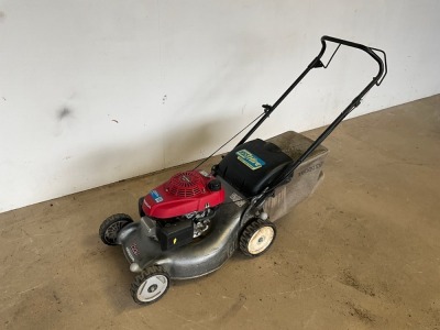HONDA HRG466C PETROL WALK BEHIND LAWNMOWER