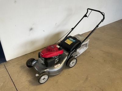 HONDA HRG466C PETROL WALK BEHIND LAWNMOWER