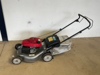 HONDA HRG466C PETROL WALK BEHIND LAWNMOWER - 2