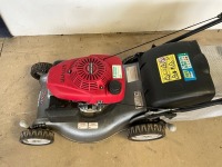 HONDA HRG466C PETROL WALK BEHIND LAWNMOWER - 3