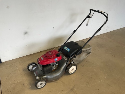 HONDA HRG466C PETROL WALK BEHIND LAWNMOWER