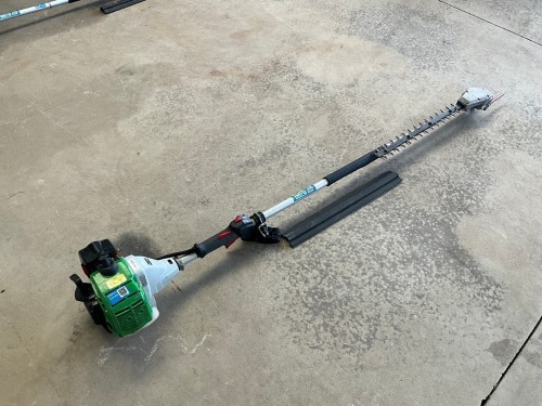 ACTIVE LONG REACH PETROL HEDGE TRIMMER
