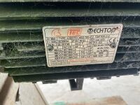 GRIT GS750 3 PHASE BELT SANDER - 9