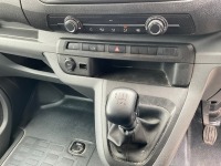 VAUXHALL VIVARO 2700 SPORTIVE L1 H1 1.5D 100PS&nbsp; - 24