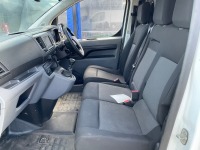 VAUXHALL VIVARO 2900 SPORTIVE L1 H1 1.5D 100PS - 8